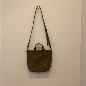 Universal Thread purse